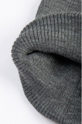 Шапка жіноча